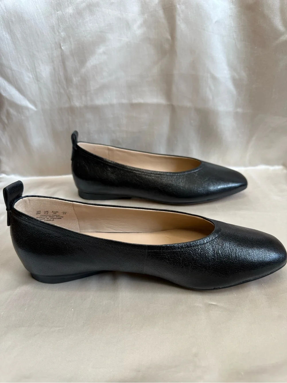 27 EDIT Black Square-Toe Ballet Flats